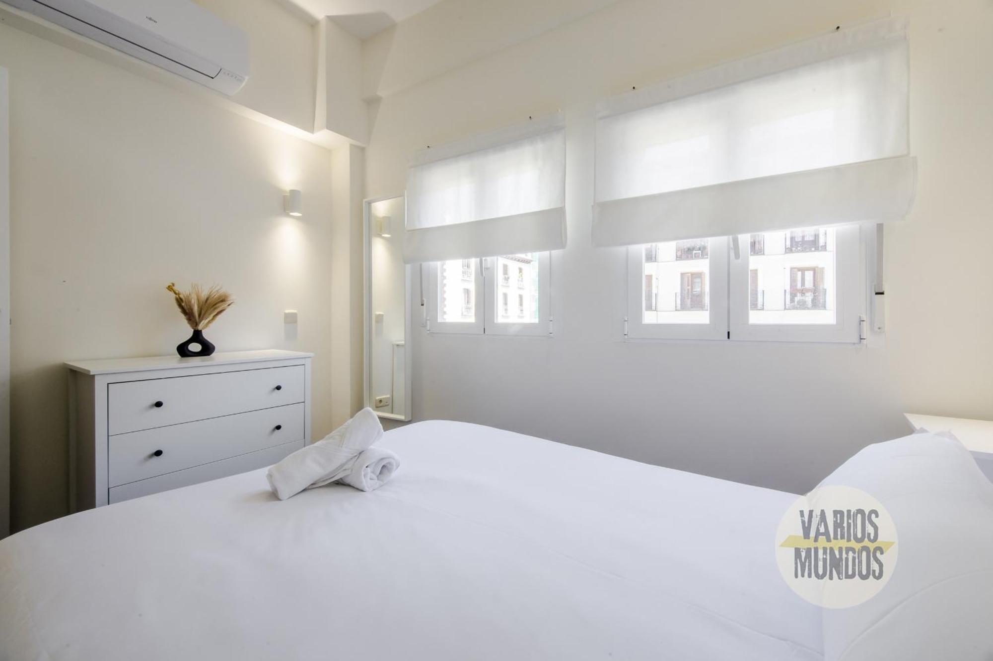Confortable Apt Para 3 Pax A 1 Min De Gran Via Madryt Zewnętrze zdjęcie